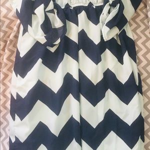 Size LARGE. Rue 21 quarter length sleeve dress.